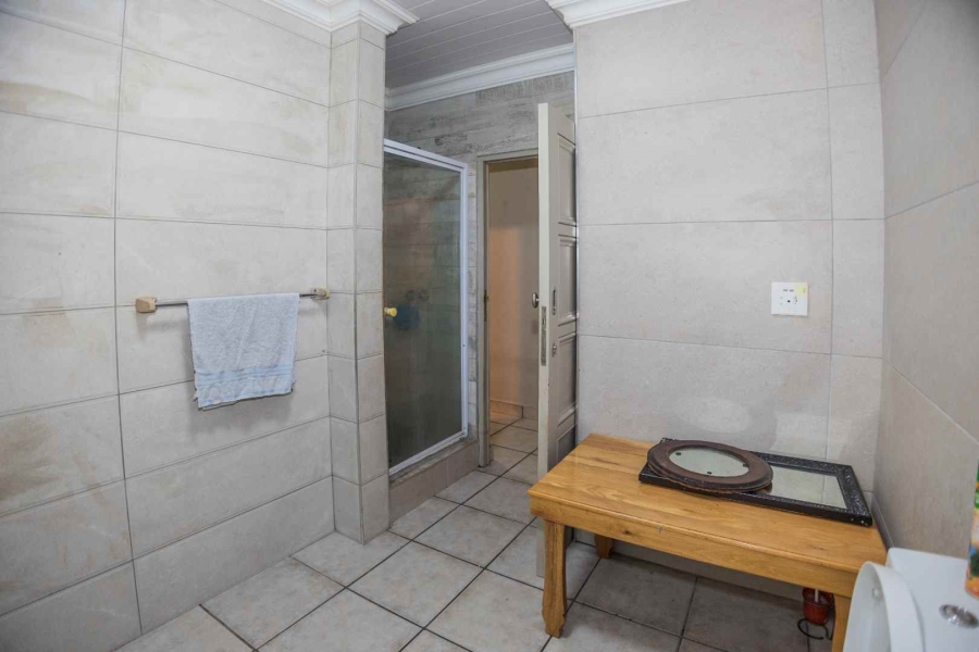 To Let 3 Bedroom Property for Rent in Protea Heights Western Cape